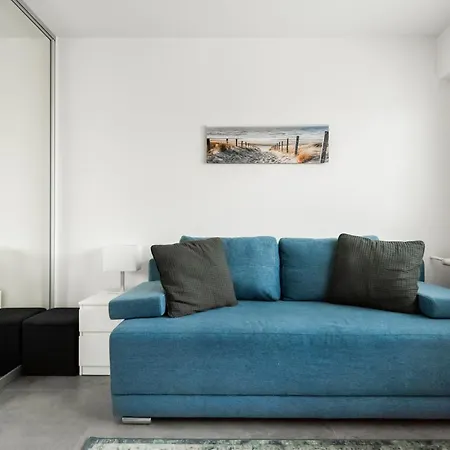 Rakowiec Blue By Bookinghost