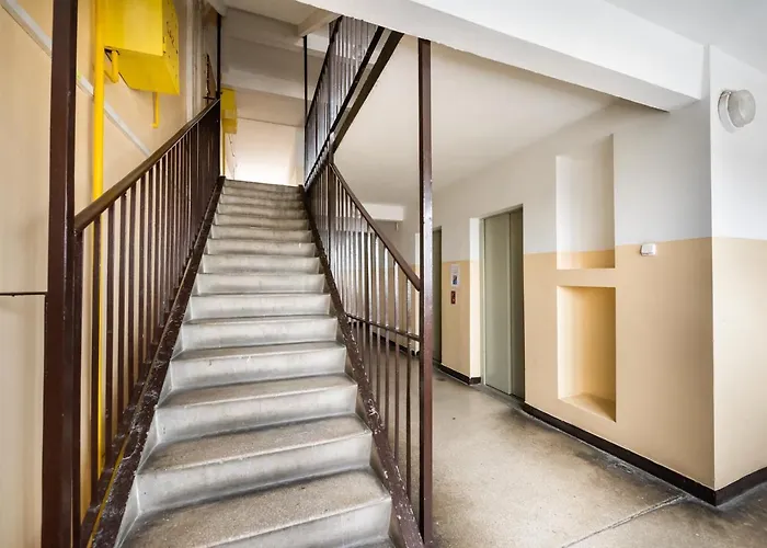 Rakowiec Blue By Bookinghost Apartamento *